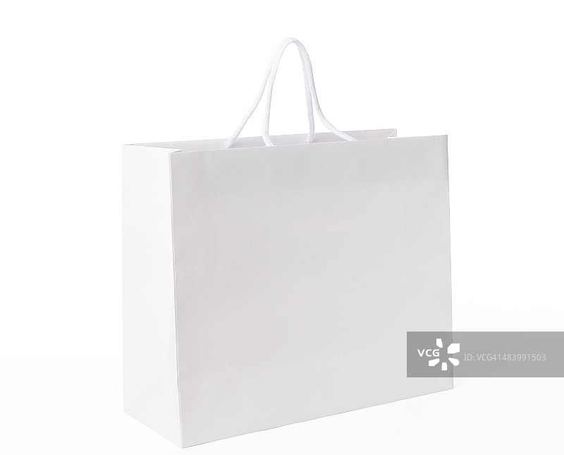 白色背景上的空白白色购物袋特写图片素材