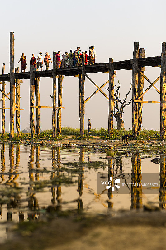 乌本柚木桥图片素材