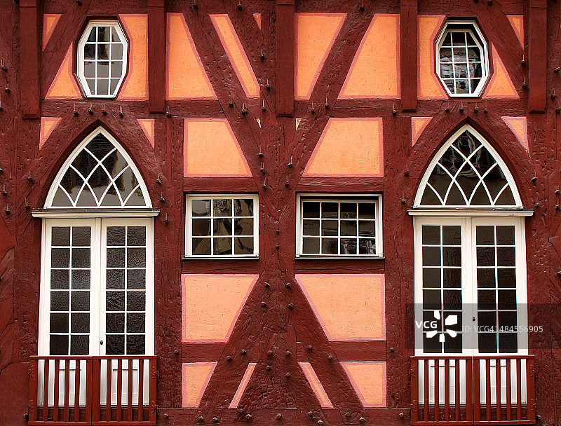 半木结构房屋图片素材