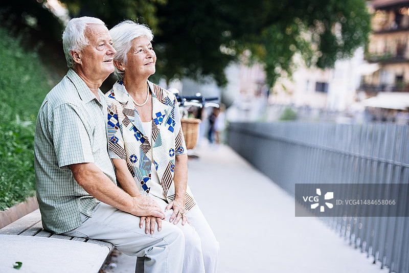 一起享受夏天图片素材