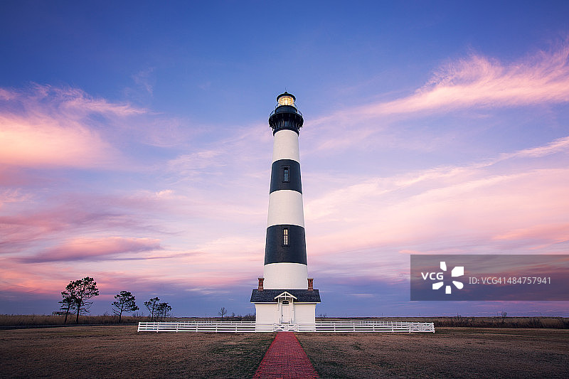 博迪岛灯塔的黄昏景色图片素材