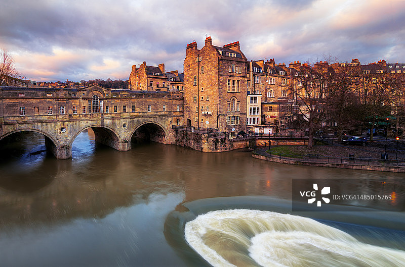 巴斯普尔特尼桥的日落，萨默塞特图片素材