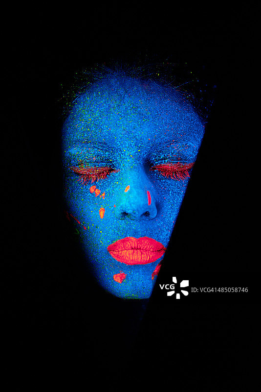 阴影中的超现实之美图片素材