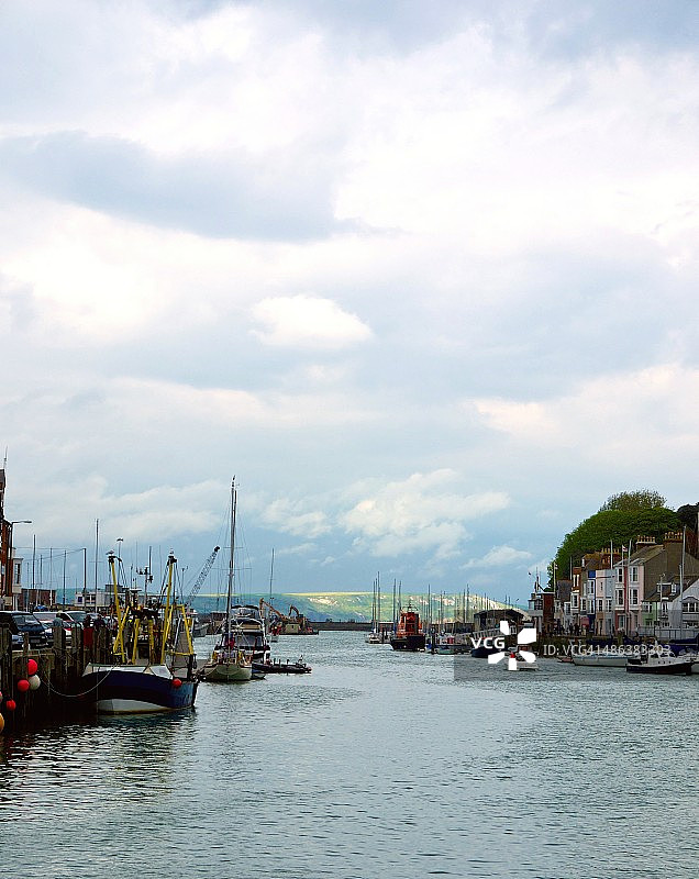 沿海城镇码头图片素材