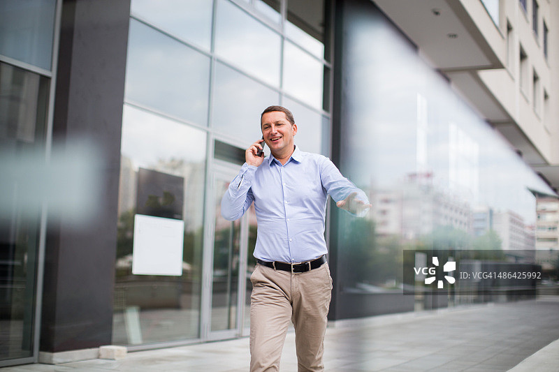 随时随地进行商务洽谈图片素材