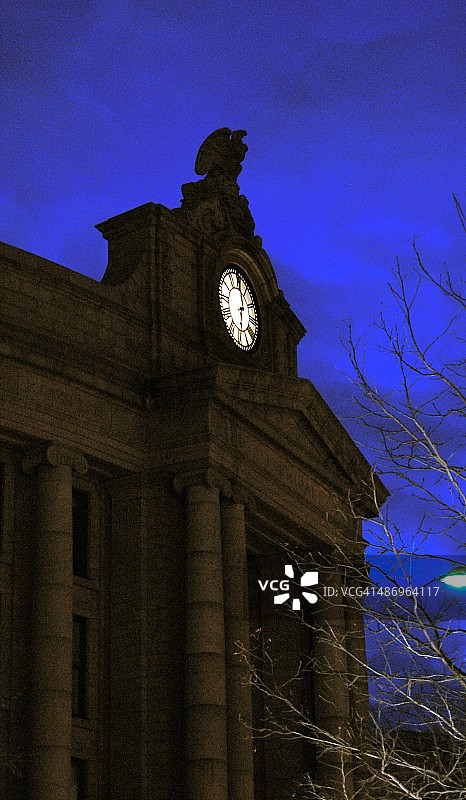 灯火通明，大城市!图片素材