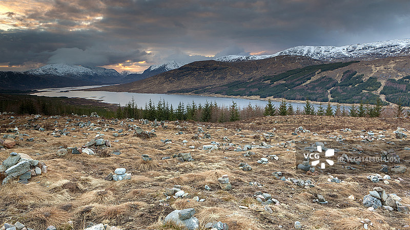 洛伊内湖景观图片素材