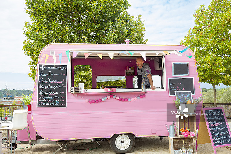 粉色餐车图片素材