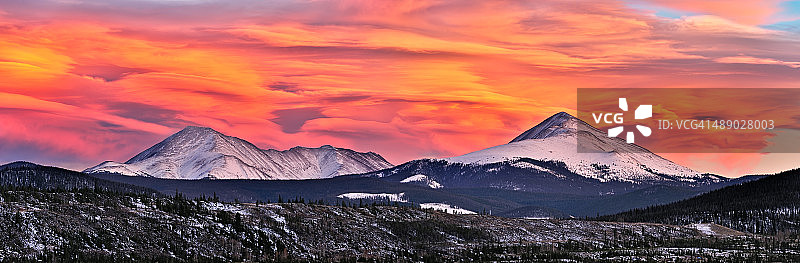 基石剧院的最后一场演出图片素材