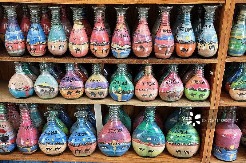 约旦安曼瓶装沙画图片素材