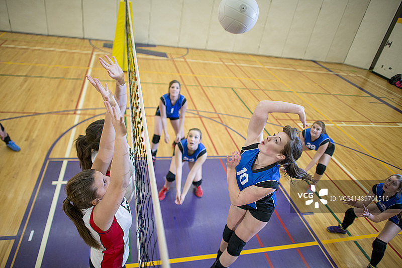 半空中排球运动瞬间图片素材