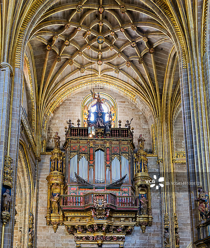 普拉森西亚新主教座堂的管风琴图片素材