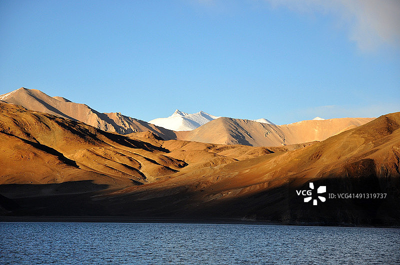 班公湖的日出图片素材