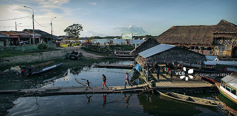 纳奈港口一景图片素材