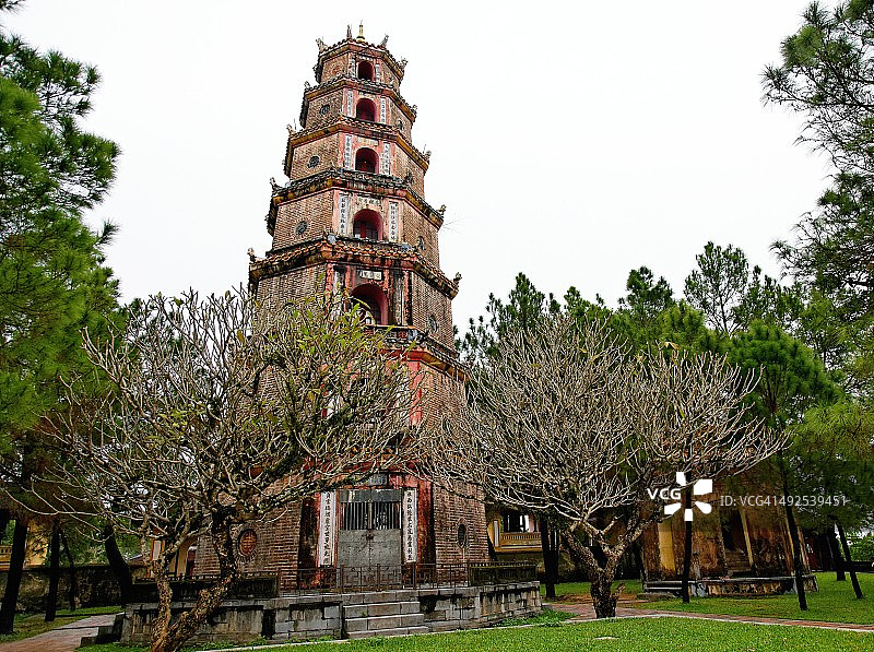 越南顺化市天姥寺图片素材