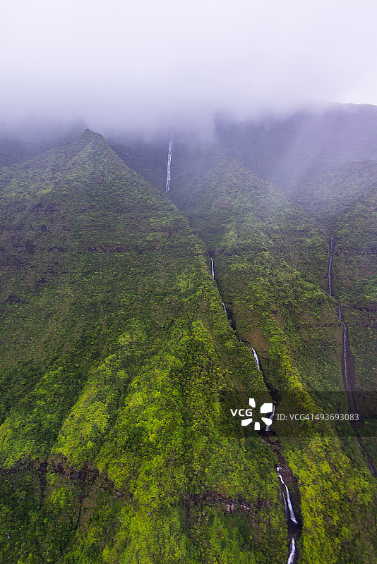 可爱岛怀厄莱阿莱山附近的航拍照片图片素材