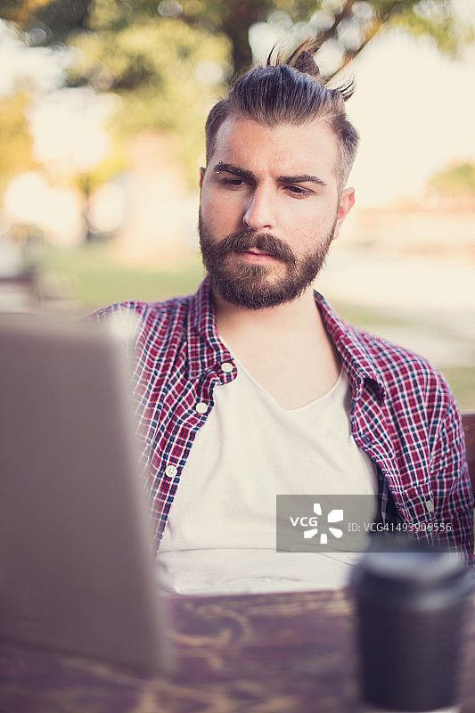 在户外工作图片素材