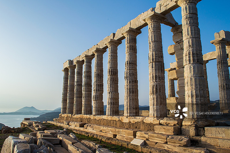 希腊苏尼翁海岬的波塞冬海神庙图片素材