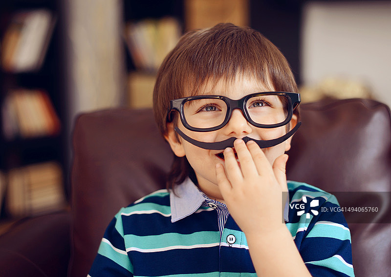 小男孩图片素材