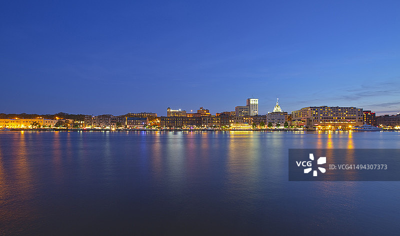 日落下的佐治亚州萨凡纳图片素材