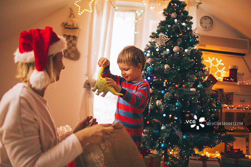 我的圣诞礼物！图片素材