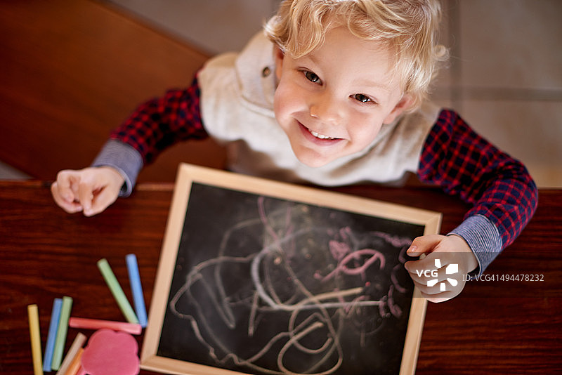 让我们用粉笔来讨论图片素材