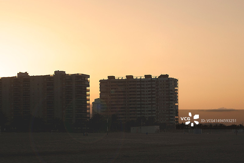 逆光建筑图片素材