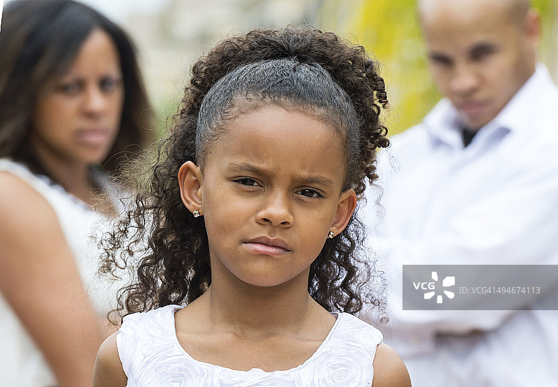 叛逆的女孩图片素材