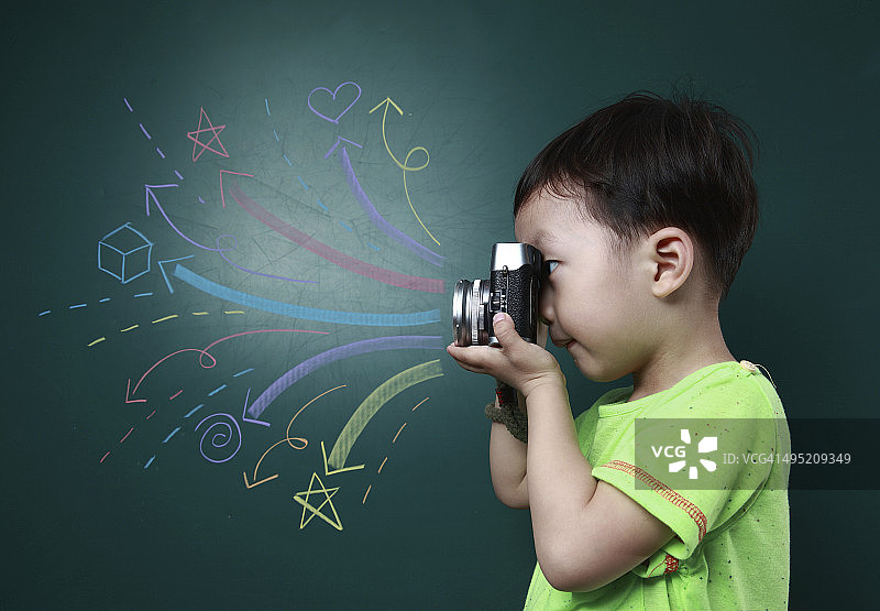 可爱的亚洲孩子图片素材