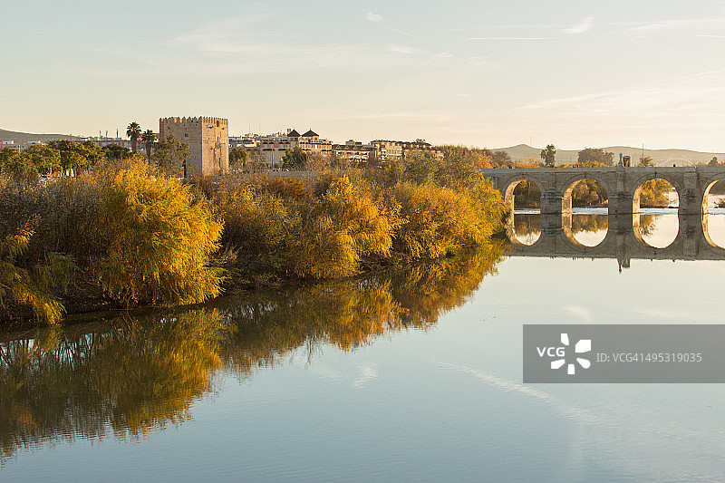 秋天的倒影图片素材