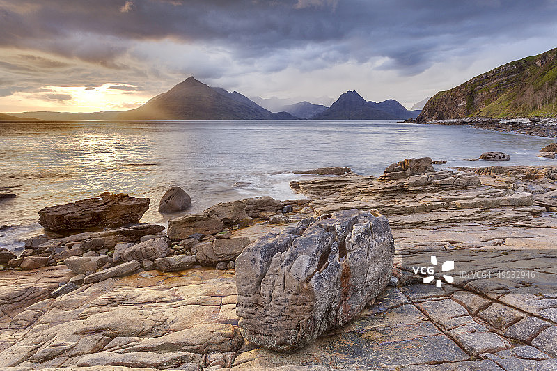 斯凯岛斯卡瓦格湖和库林山图片素材