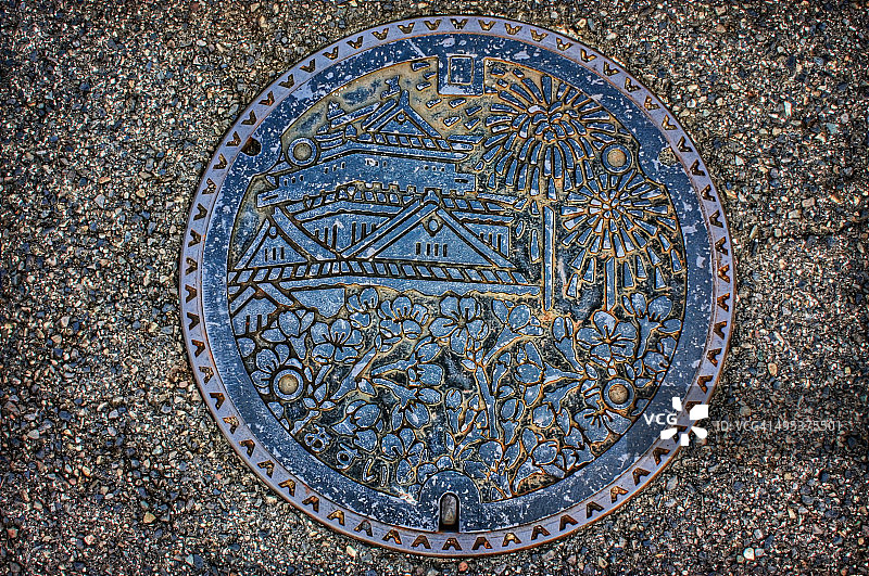 日本冈崎市的井盖设计图片素材