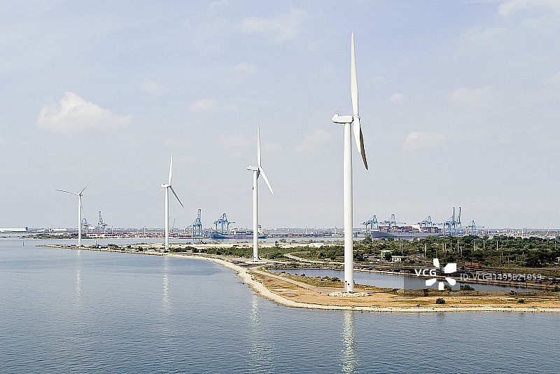 风力涡轮机图片素材