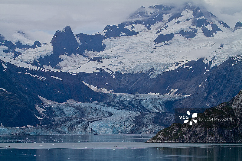 约翰斯·霍普金斯冰川，冰川湾，阿拉斯加图片素材