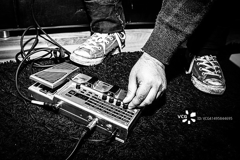 乐师调节效果器图片素材