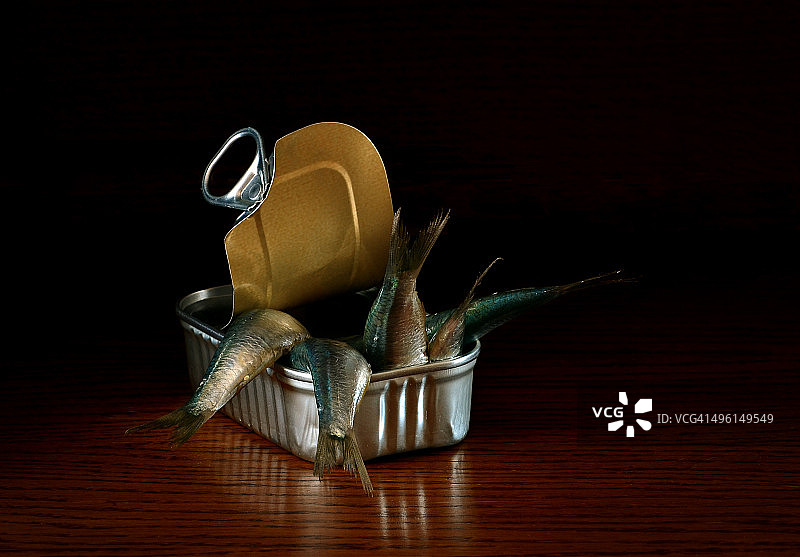 沙丁鱼罐头图片素材