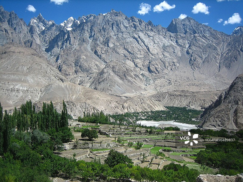 胡舍山谷的马楚鲁村图片素材