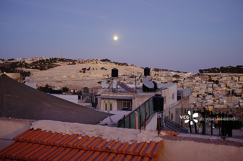 耶路撒冷和橄榄山上的满月图片素材