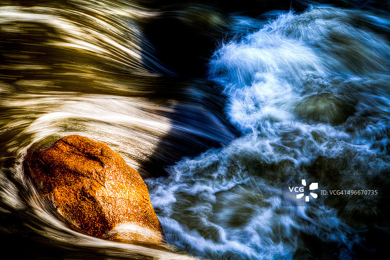 明尼哈哈瀑布水流图片素材