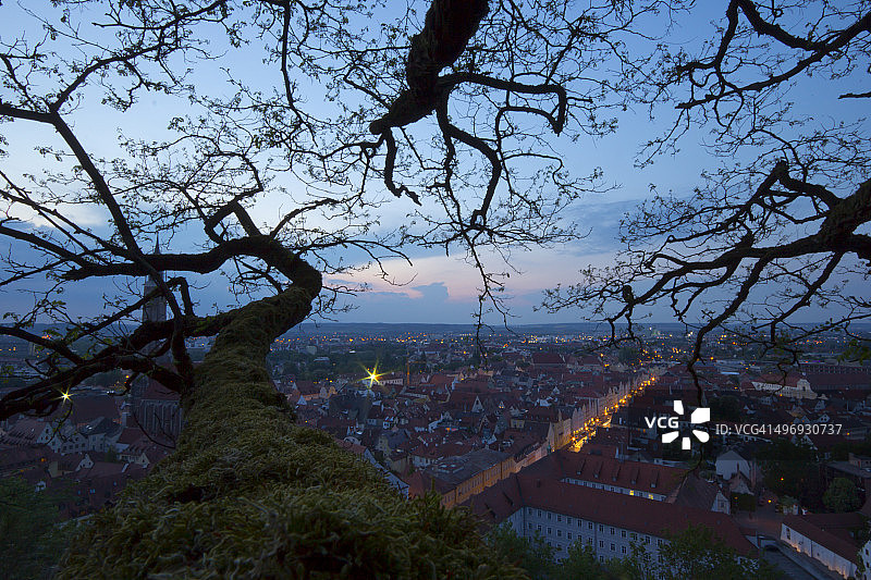 夜晚的兰茨胡特图片素材