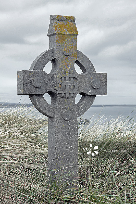伊尼希尔公墓的凯尔特十字图片素材