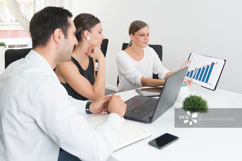 制定市场战略定位商业计划图片素材