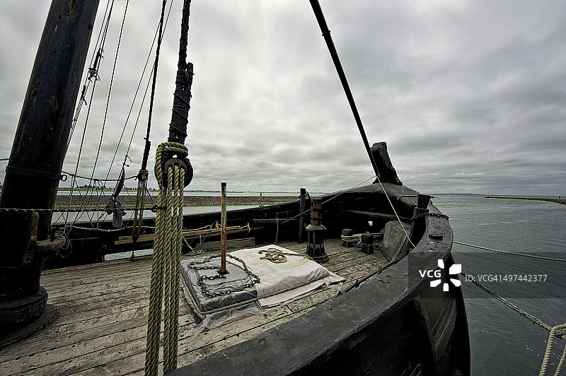 旧木船图片素材