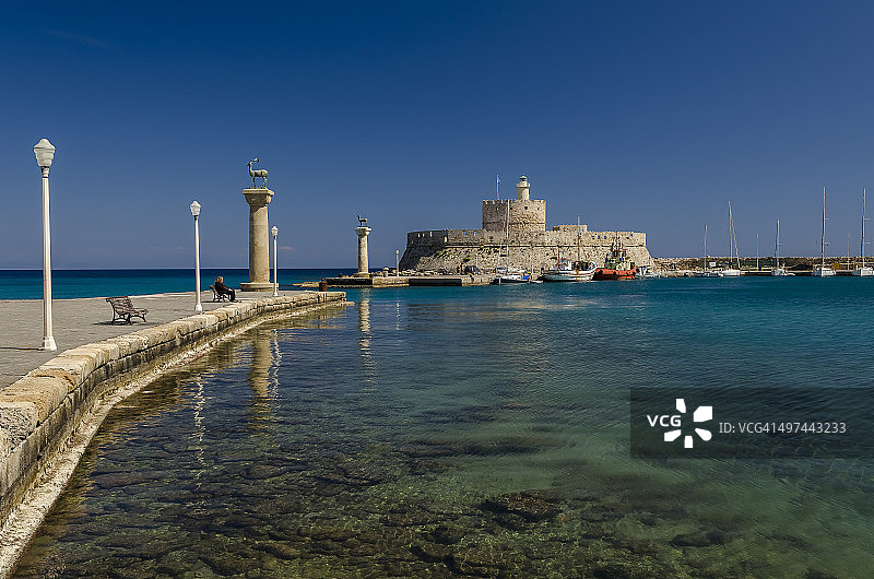 罗德岛曼德拉基港入口图片素材