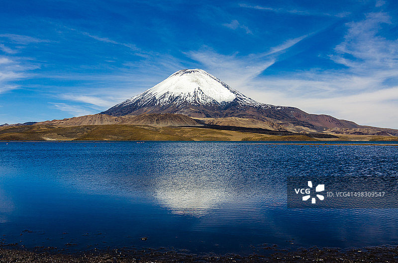 劳卡国家公园，帕瑞纳科塔火山，智利图片素材