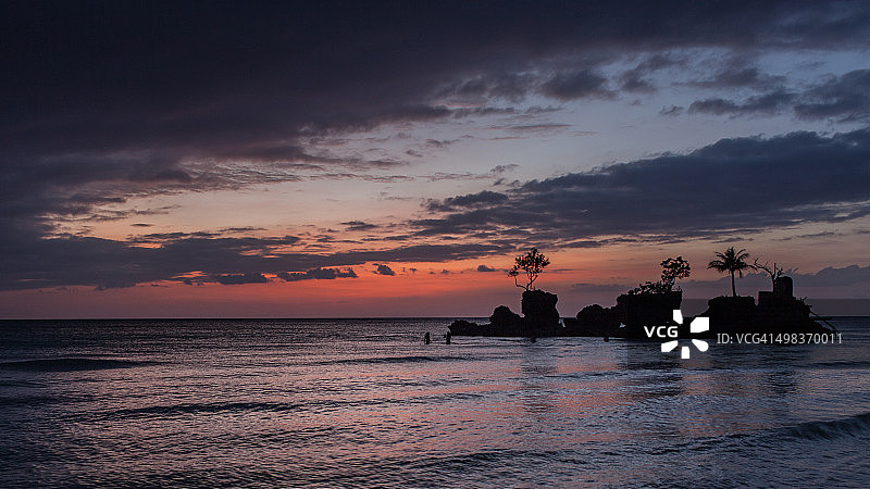 长滩岛岩石圣母图片素材