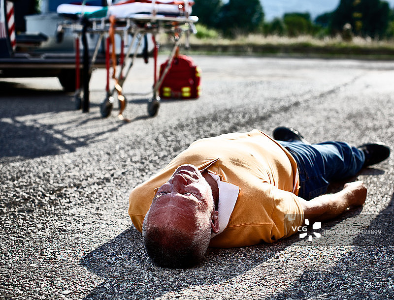 心脏病发作的男人图片素材