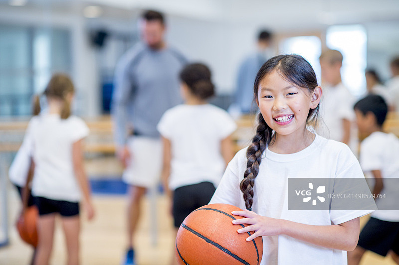 课堂运球学习图片素材