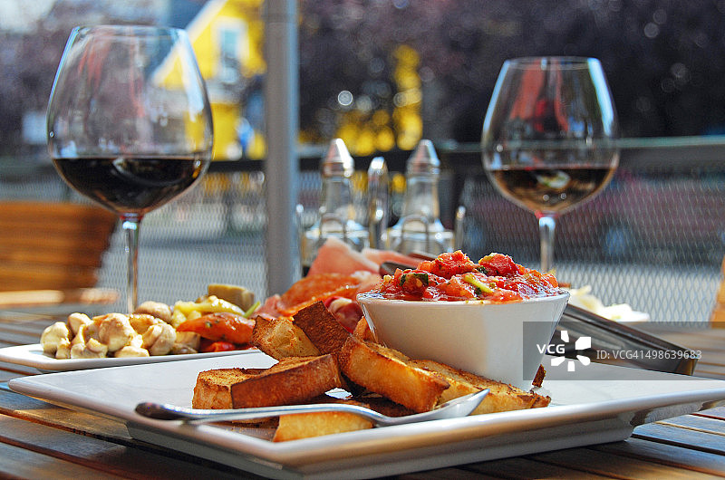 意大利小酒馆的午后图片素材