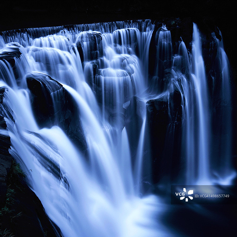 十分瀑布图片素材